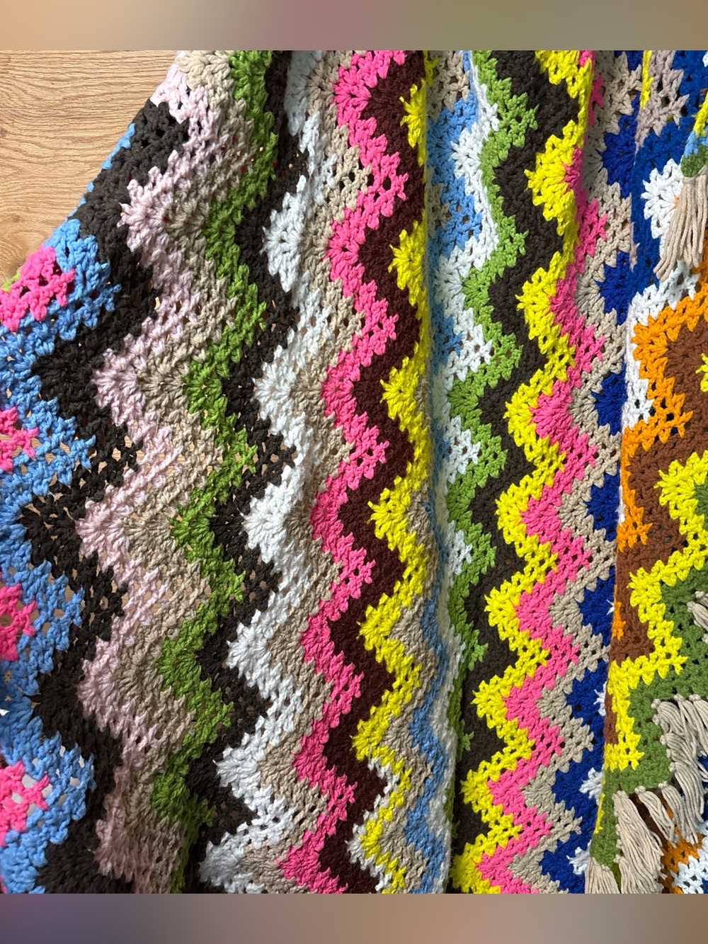 Vintage Vibrant Zigzag Crochet Throw with Fringe